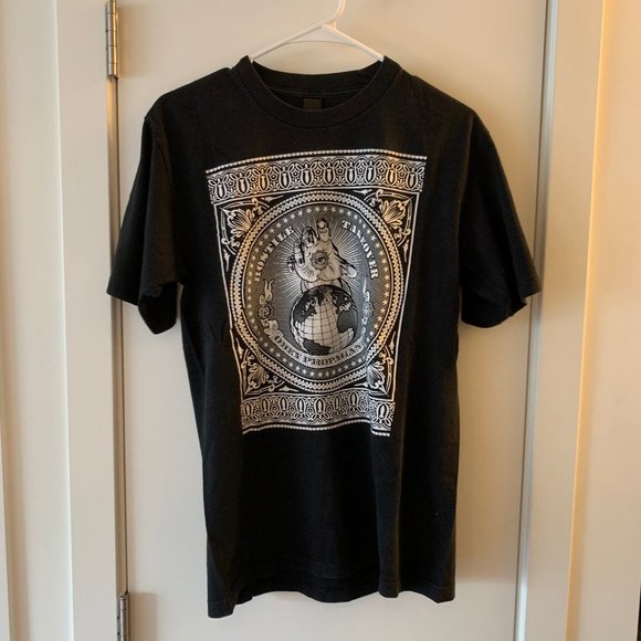 OBEY 'HOSTILE TAKEOVER' TSHIRT SIZE MEDIUM MADE IN USA - Picture 1 of 5